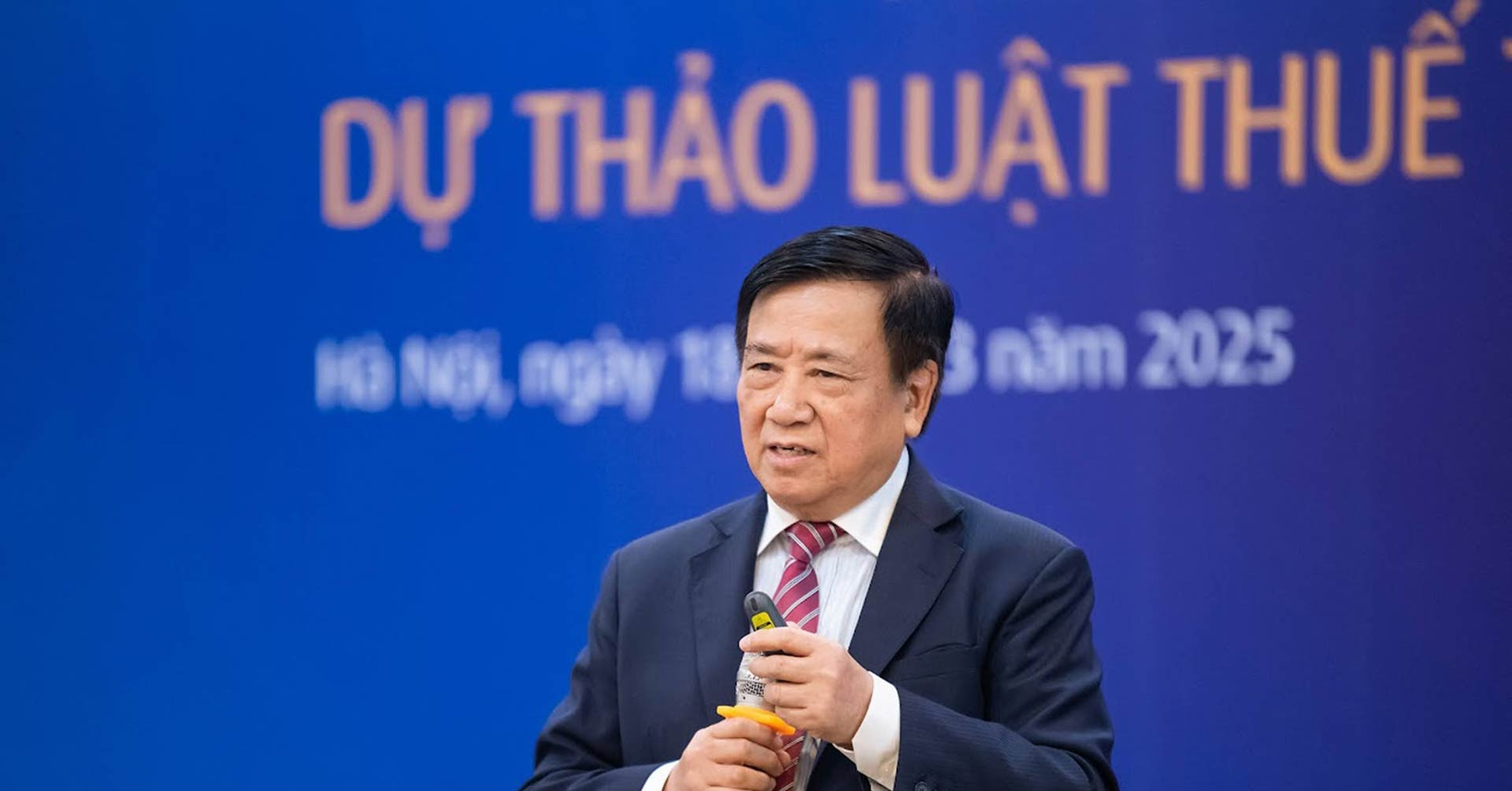 Đề xuất lùi thuế tiêu thu đặc biệt, tránh "khó chồng khó" cho doanh nghiệp