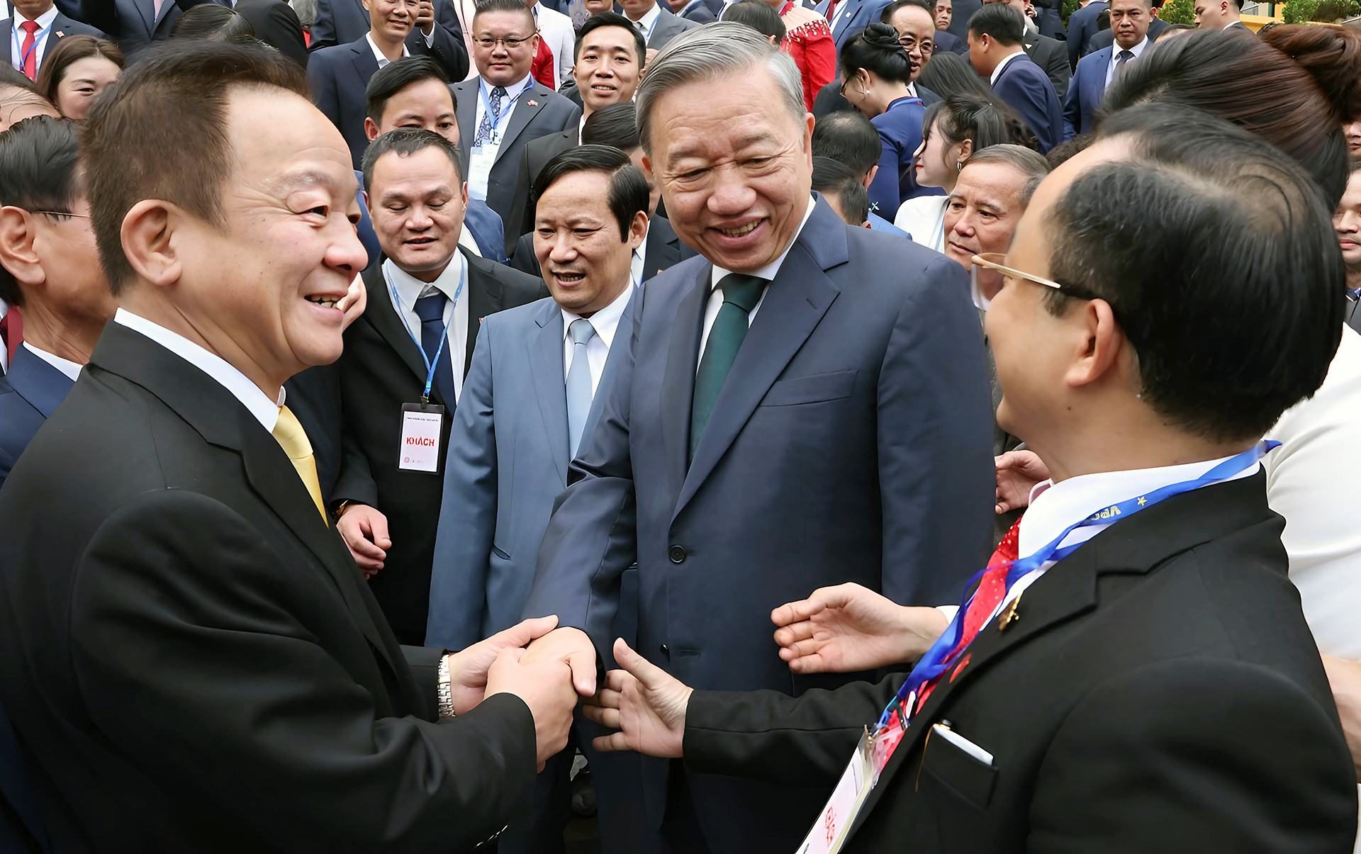 IMG_E8D69E0C12A5 1.jpg