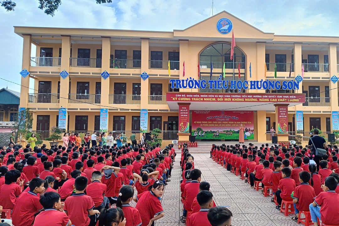 Lời nói dối trong vụ trường tiểu học báo cáo học sinh bị dụ dỗ bắt cóc