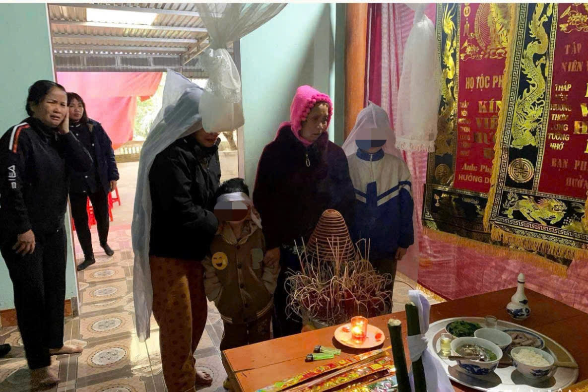 Người thân đau đớn kể lại vụ xe tang chở quan tài anh trai đè chết người em