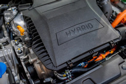 Những rào cản khiến động cơ diesel ít thấy trên xe hybrid