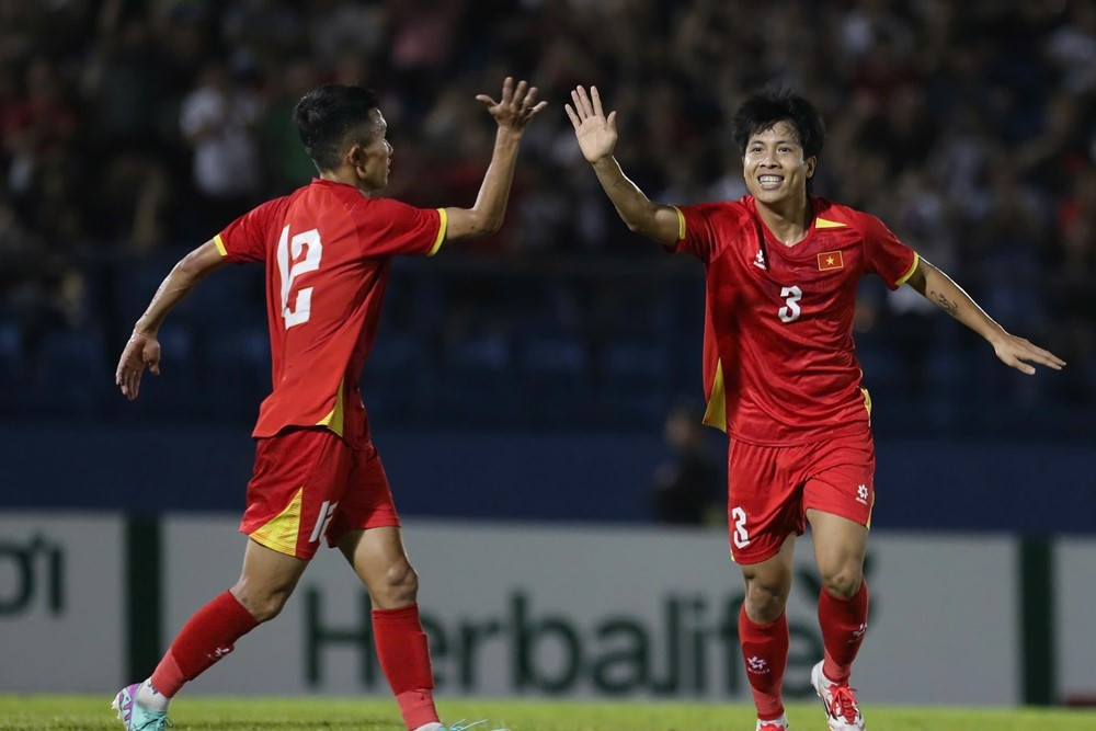 Tuyển Việt Nam thắng vất vả Campuchia: Lửa ASEAN Cup đâu rồi?