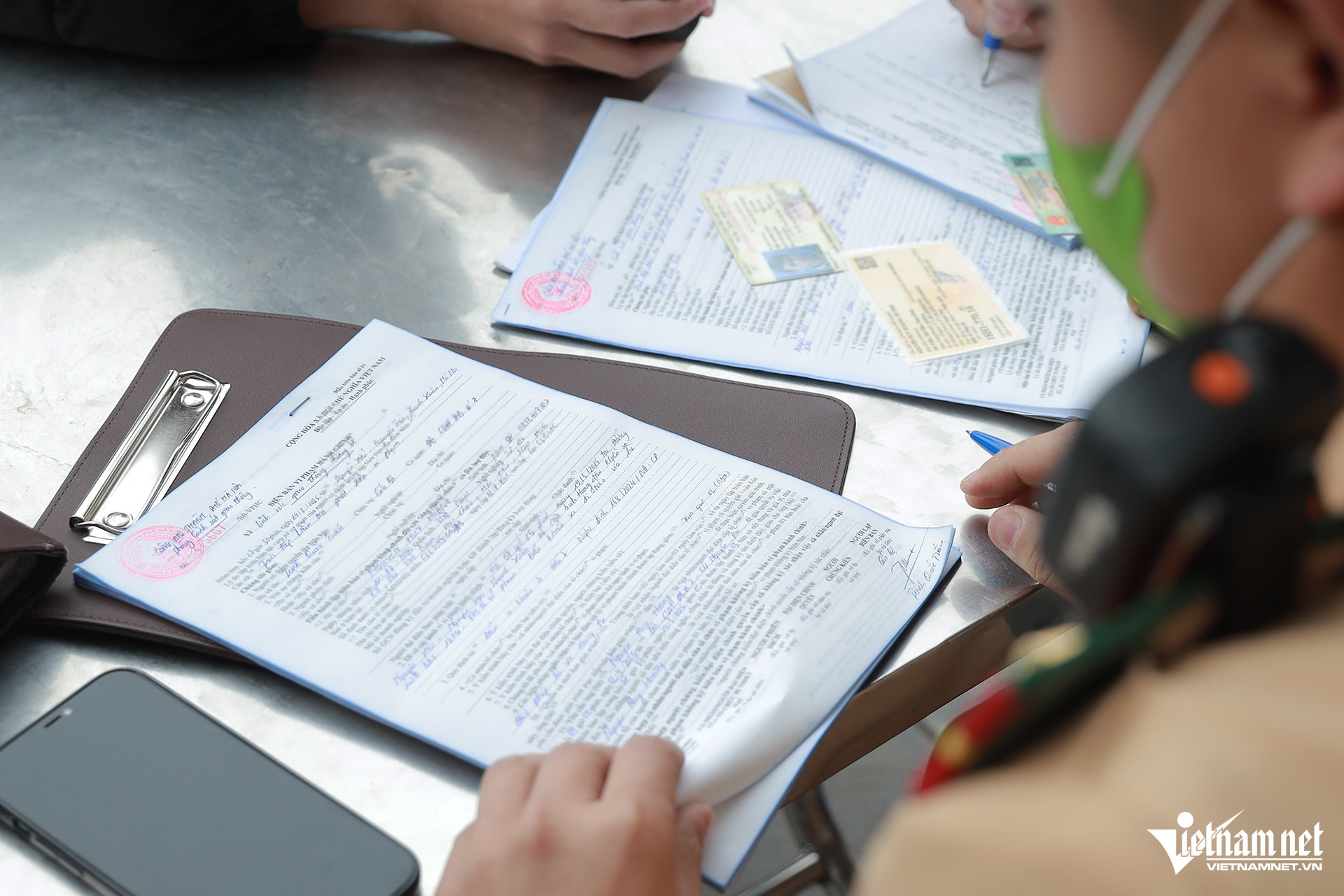 W-di len via he 8 copy.jpg