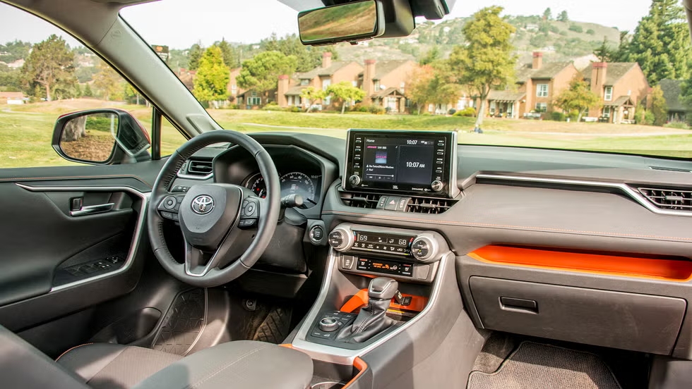 noi that Toyota RAV4.avif