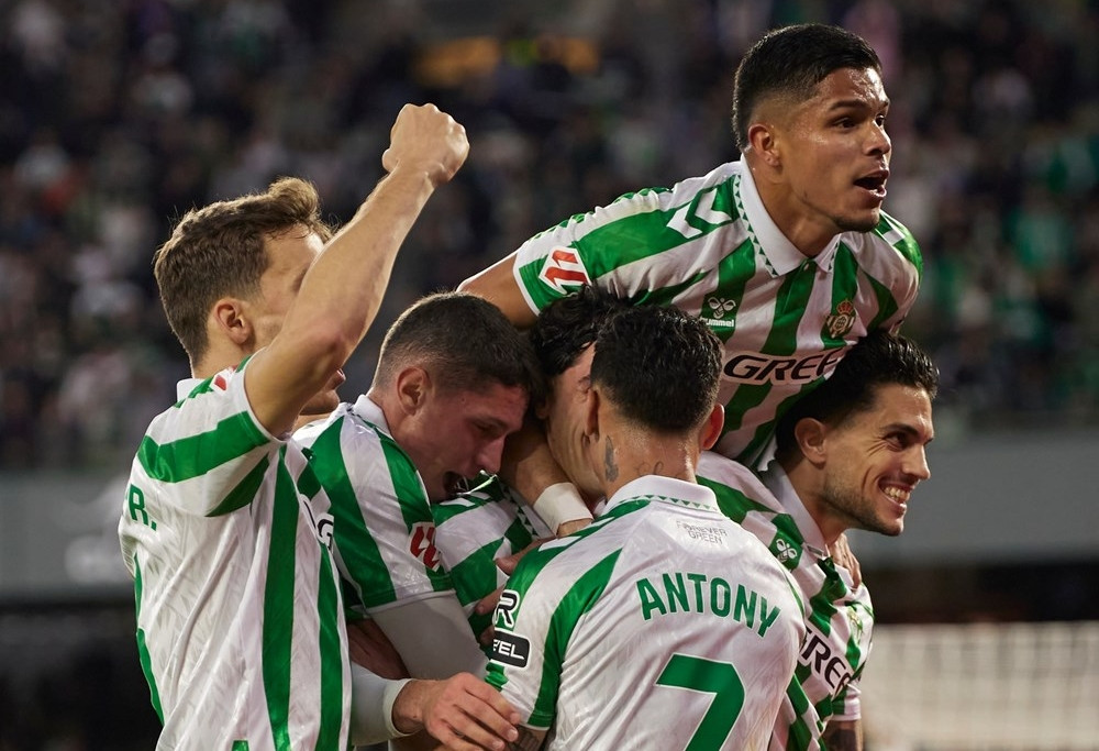 Real Madrid thua đau Betis của Antony