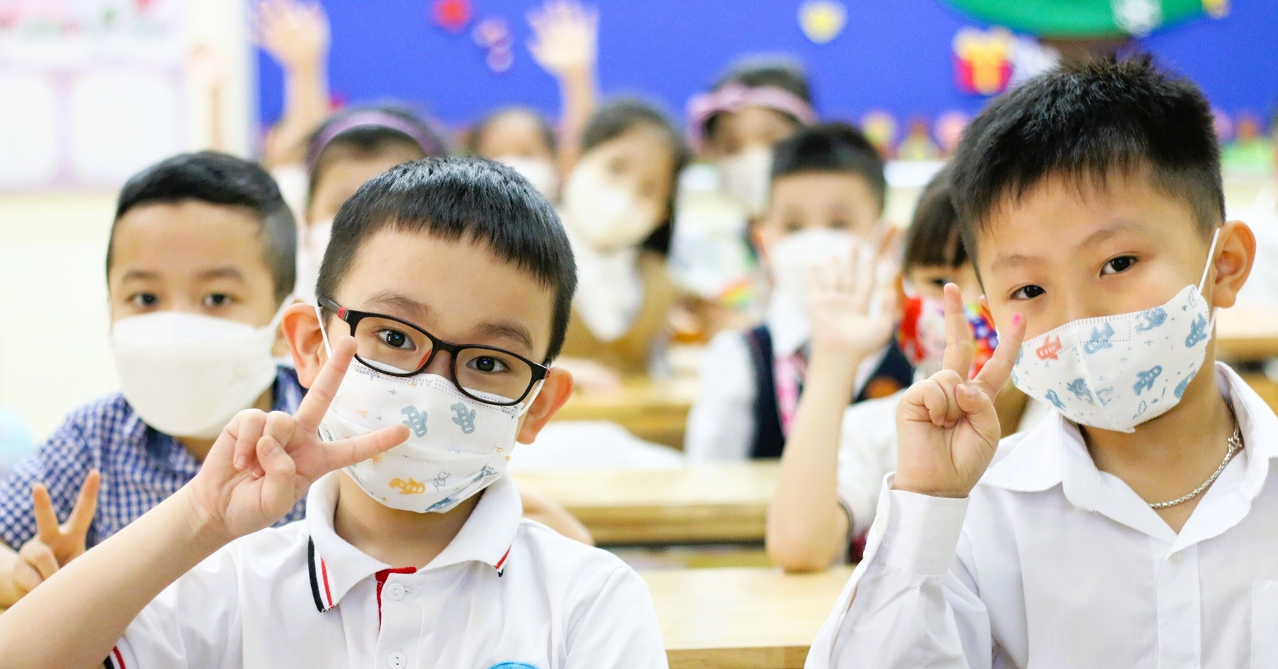 Ý nghĩa từ hai chủ trương lớn về miễn học phí, không kỷ luật sinh con thứ 3