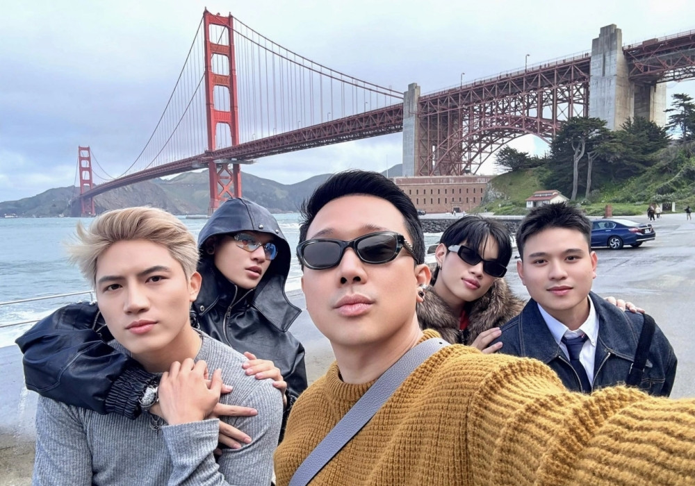 batch_484876392 1250418686448398 372 4883 7322 1742395007.jpg