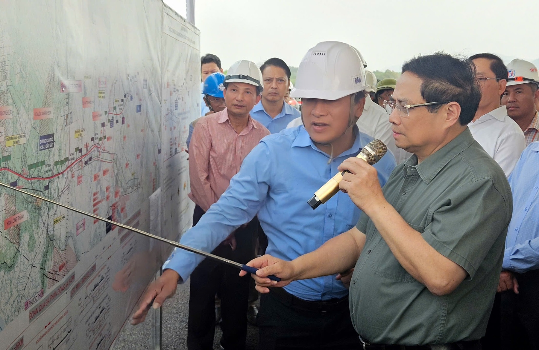 Thủ tướng kiểm tra tiến độ dự án cao tốc Biên Hòa - Vũng Tàu