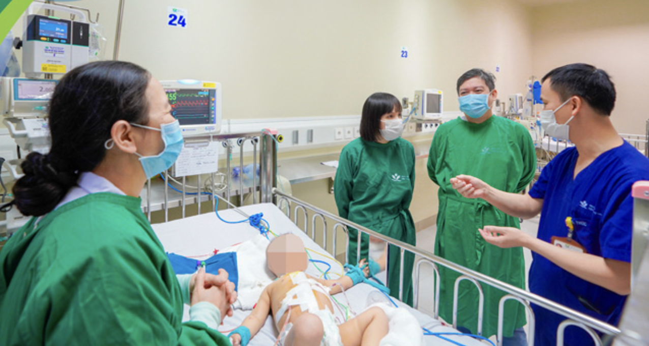 Gia đình xin đưa bệnh nhân về chờ chết, bác sĩ năn nỉ giữ lại cứu sống