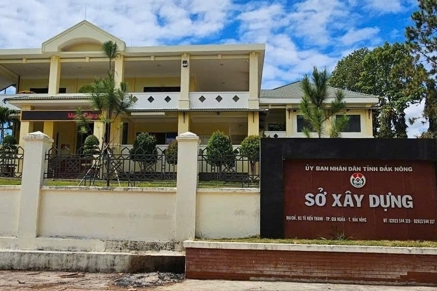 Vụ điều động trưởng phòng xuống làm phó: Đề nghị phê bình Sở Xây dựng Đắk Nông