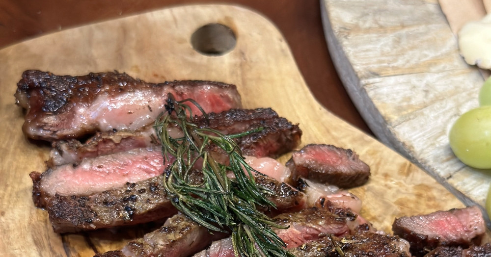 Điều gì xảy ra với người đàn ông chỉ ăn thịt trong 2 tuần?