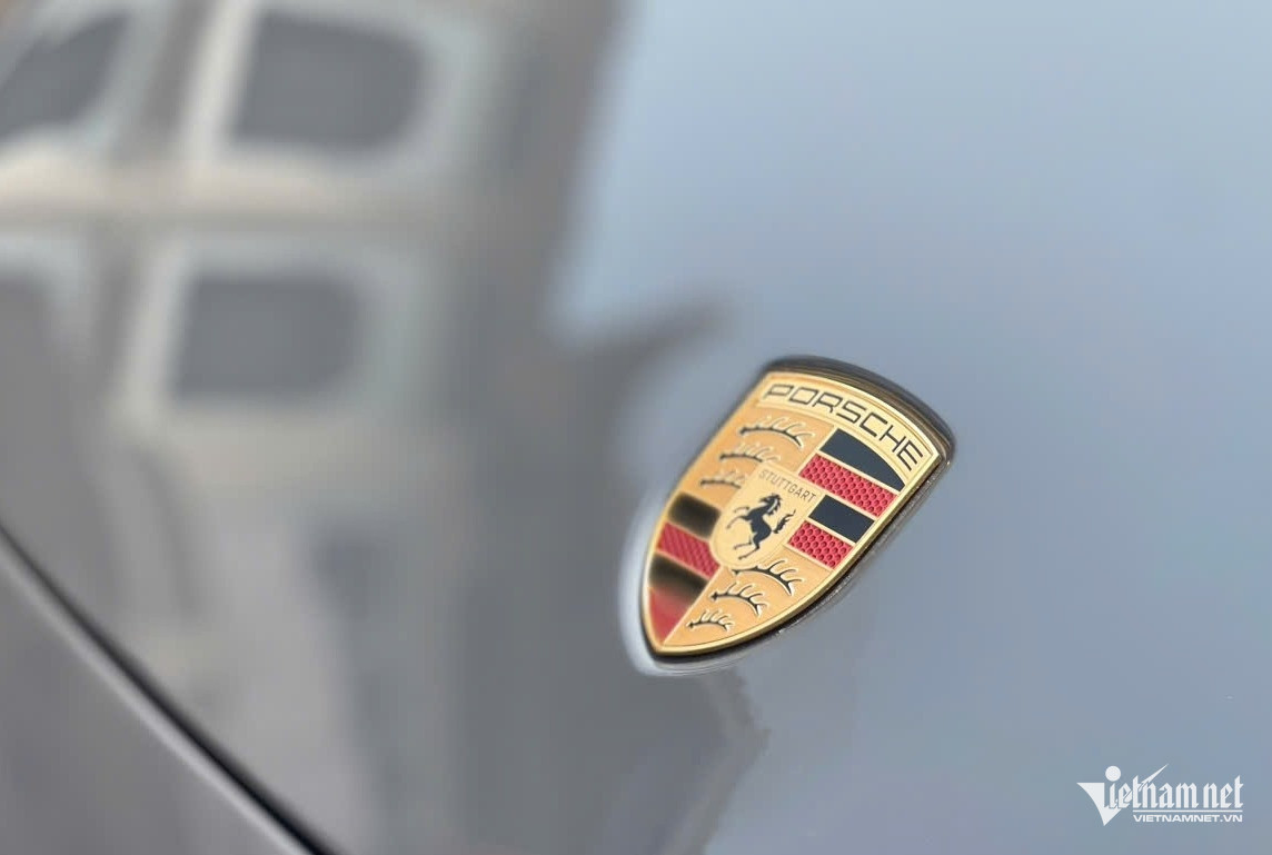 W-Porsche 911 new 4.jpg