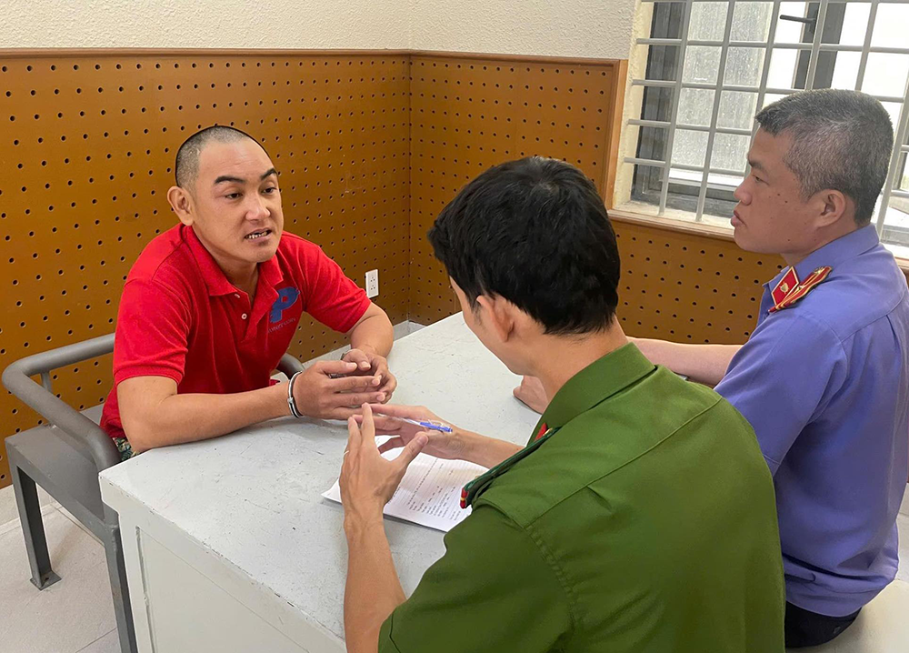 anh nguoi dap xe.png