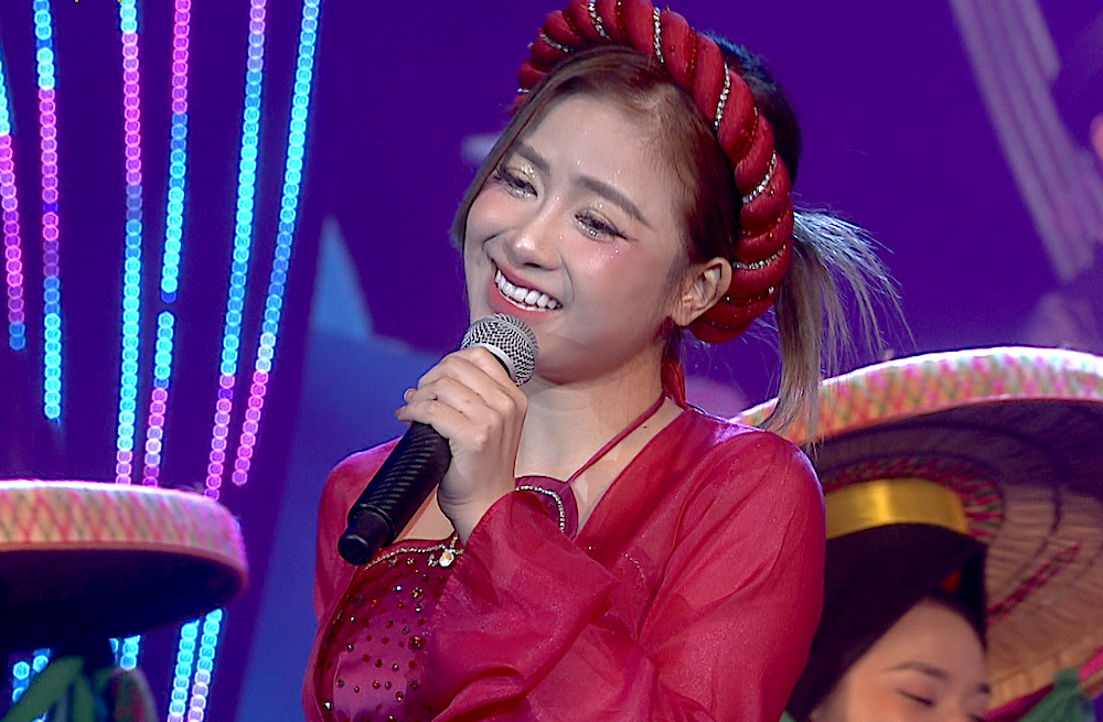 Dương Hoàng Yến.png