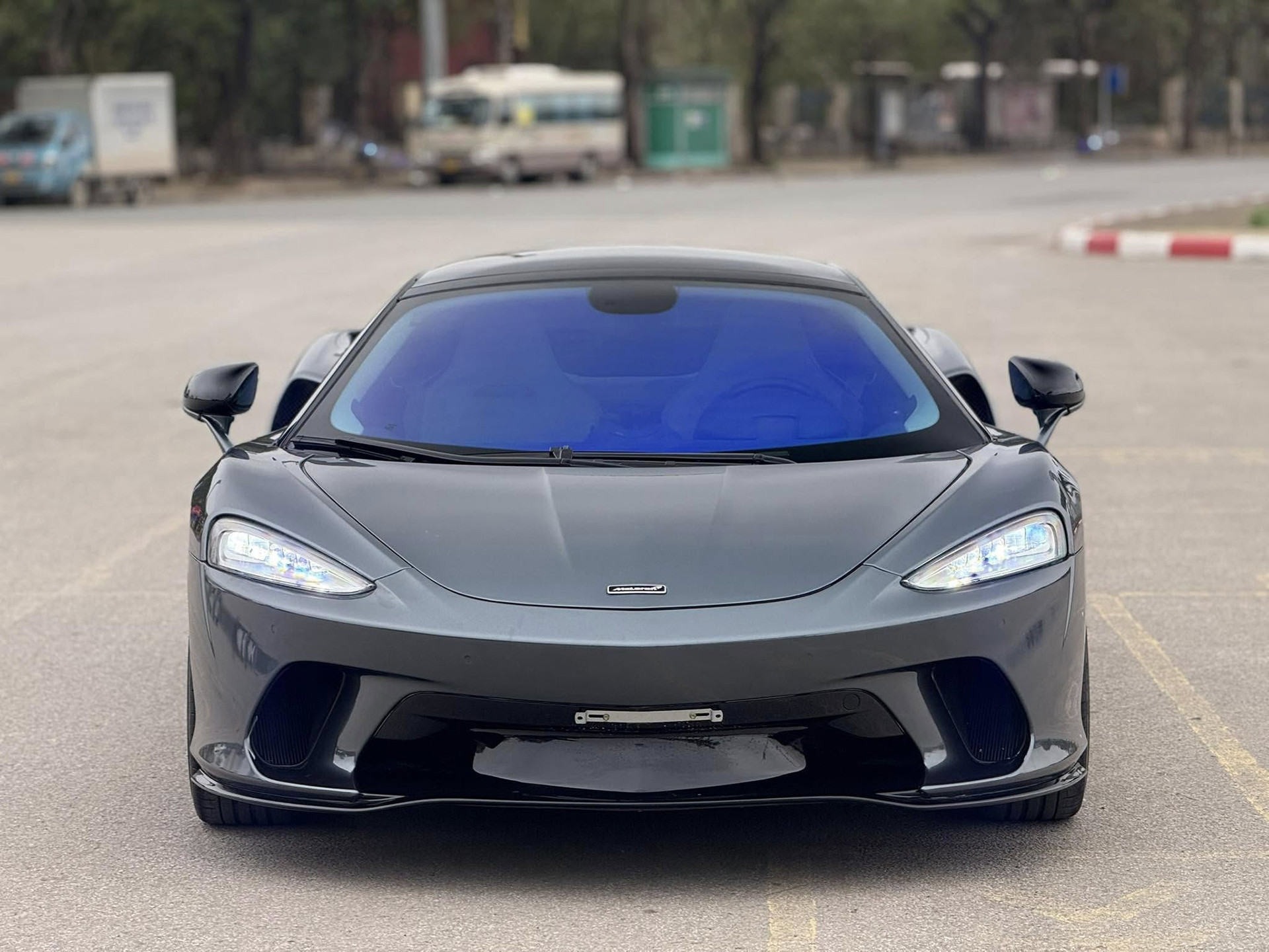 mclaren gt 4.jpg