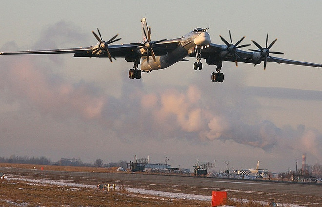 ukraine tan cong can cu nga.jpg