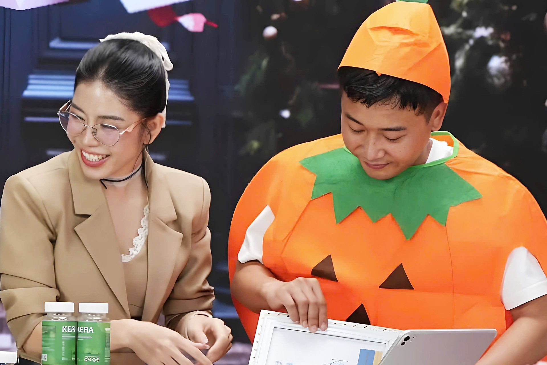 Hằng Du Mục, Quang Linh Vlogs: Khi mức phạt nhẹ tựa 'lông hồng'