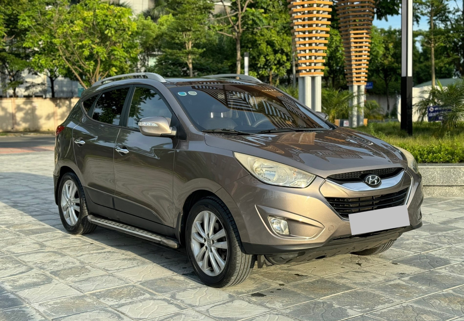 Hyundai Tucson 2011.jpg