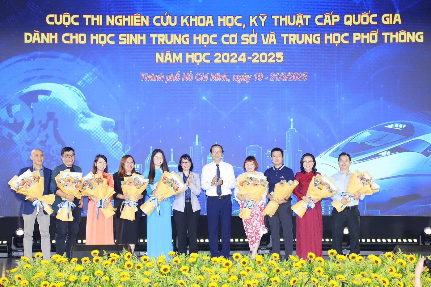 iSMART Education đồng hành thế hệ trẻ Việt Nam trong kỷ nguyên AI