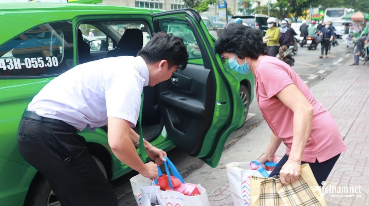 W-taxi vận tải.jpeg