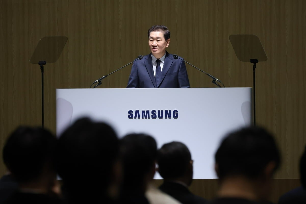 Ai sẽ dẫn dắt Samsung sau khi CEO Han Jong Hee qua đời?