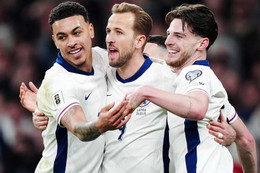 Liverpool chiêu mộ Harry Kane thay Salah