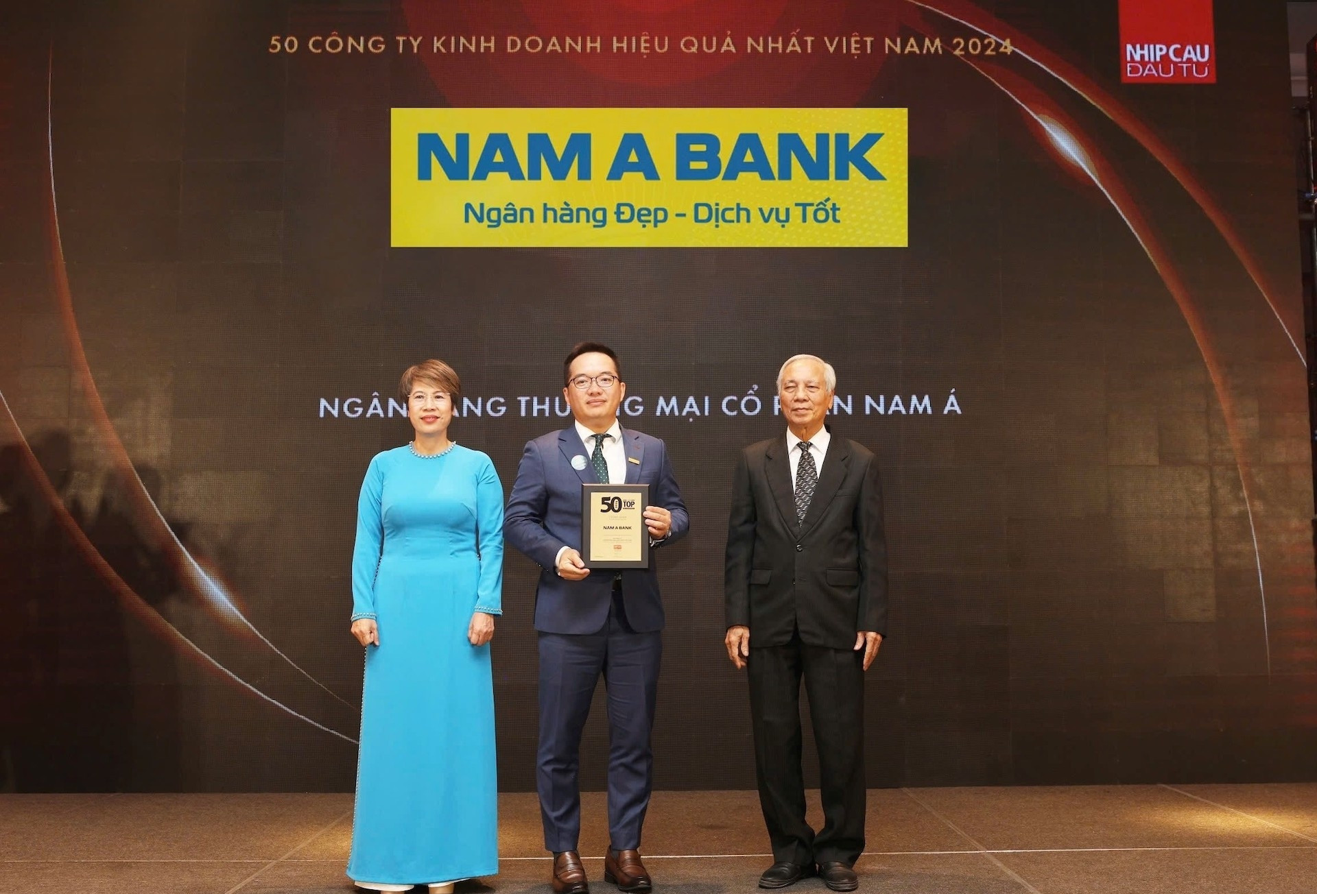 Nam A Bank - Top 50 Công ty kinh doanh hiệu quả nhất Việt Nam 2024