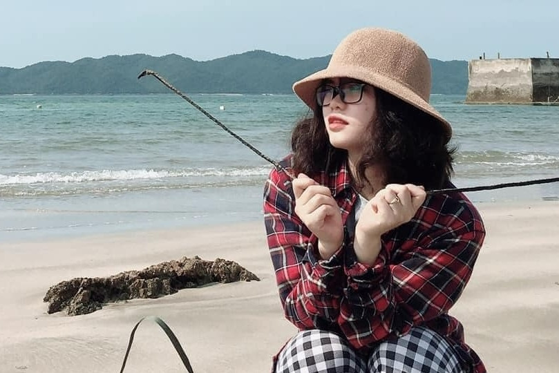 Nàng dâu Quảng Ninh 'khoe' trải nghiệm thú vị trên đảo, ăn hải sản lạ, ngon