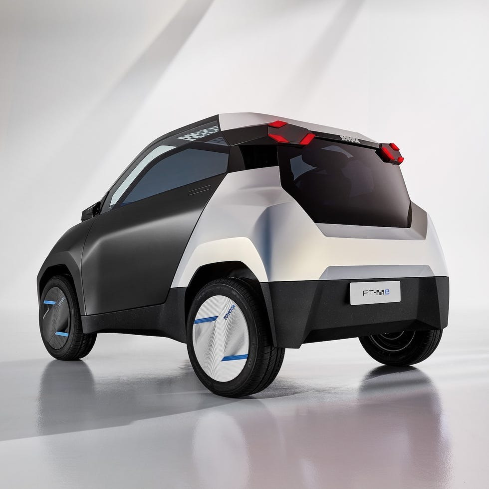 toyota ft me rear quarter 67d0b0.jpg