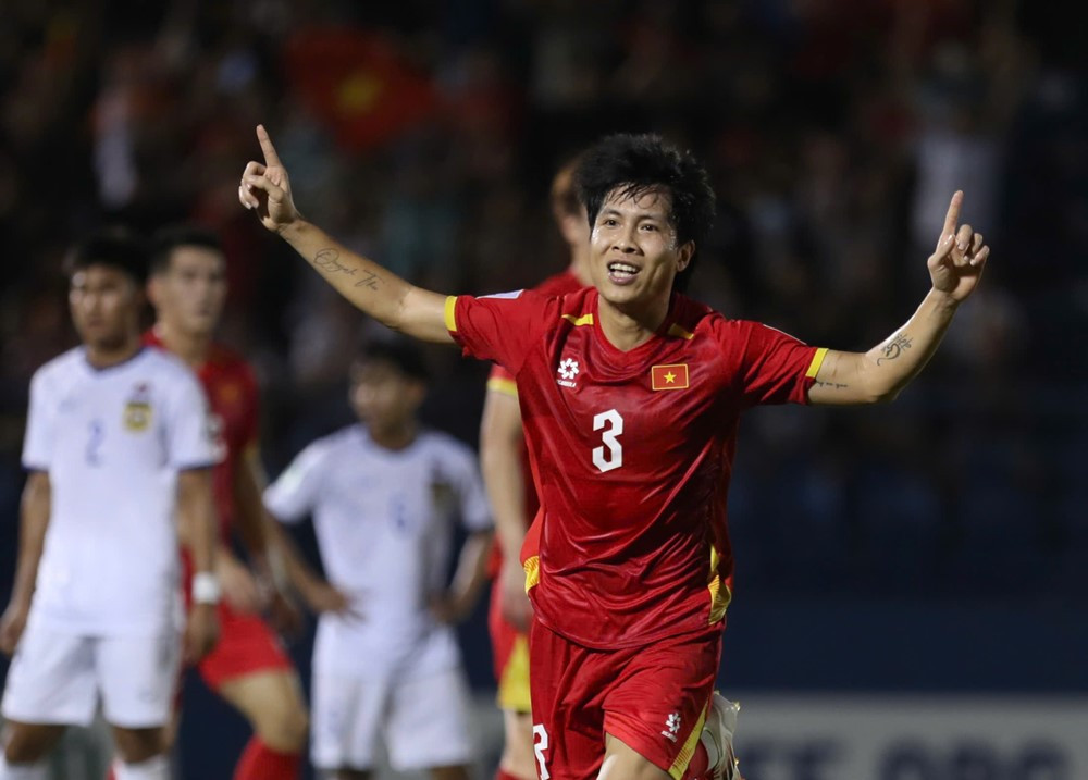 viet nam vs lao 2.jpg