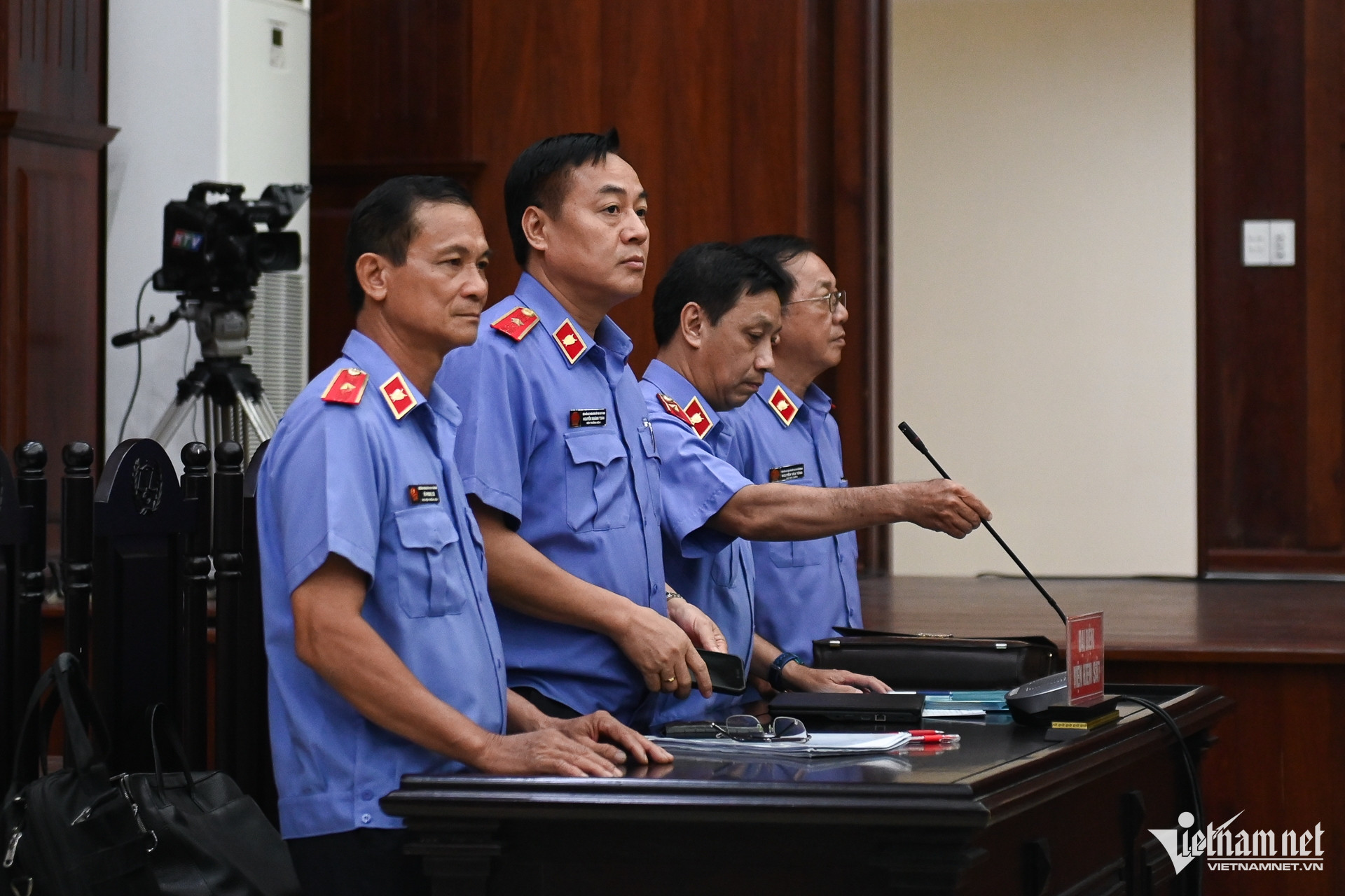 W-Trương Mỹ Lan Nguyễn Huế 14.jpg