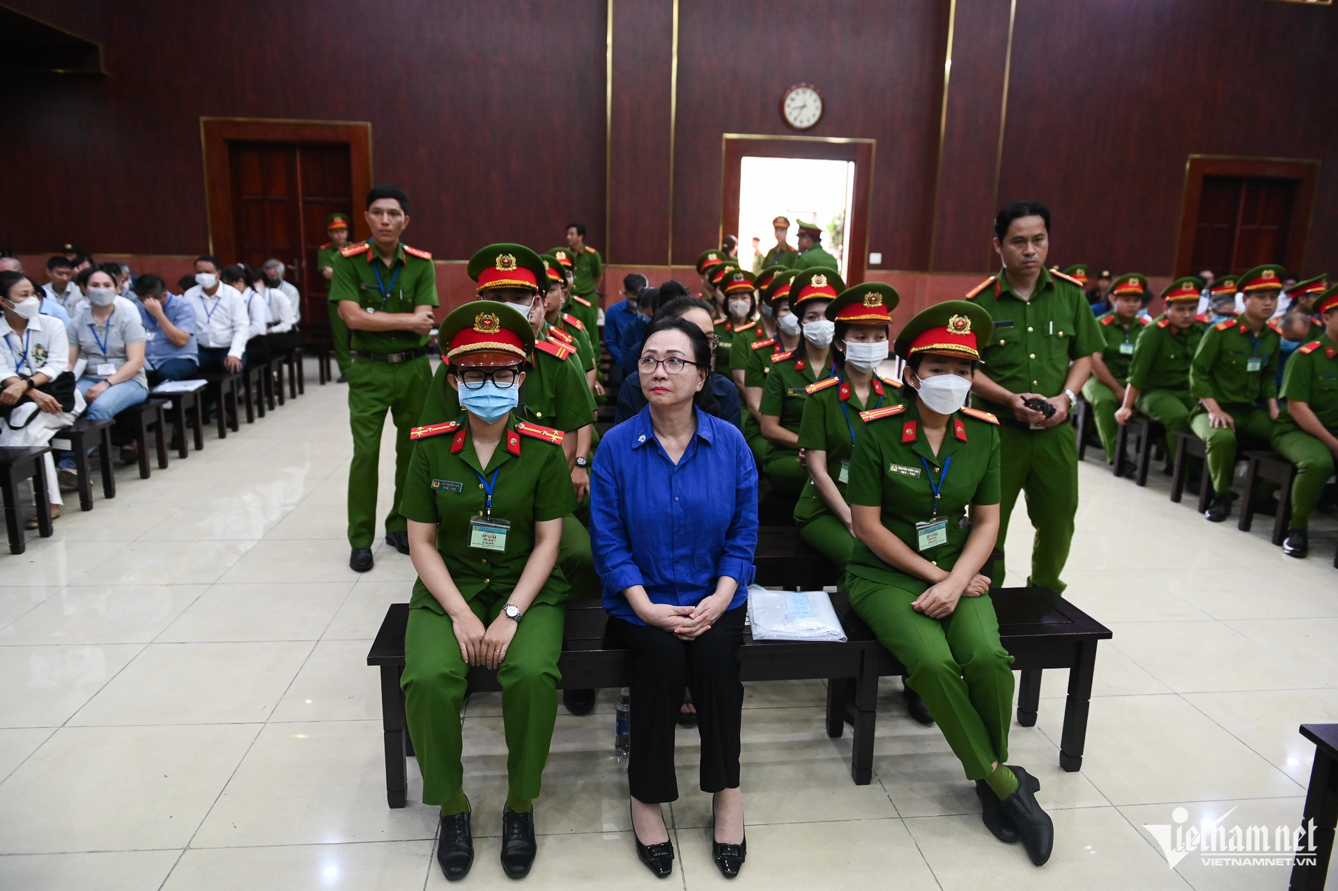 W-Trương Mỹ Lan Nguyễn Huế 22.jpg