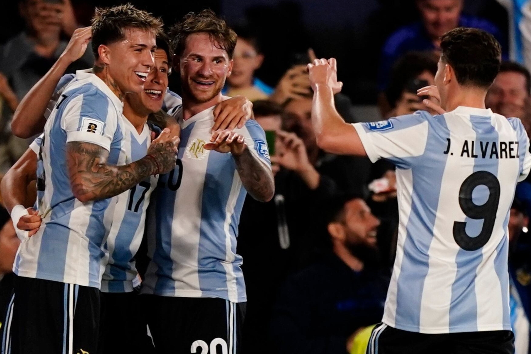 Argentina vùi dập Brazil 4-1: Thảm họa Selecao
