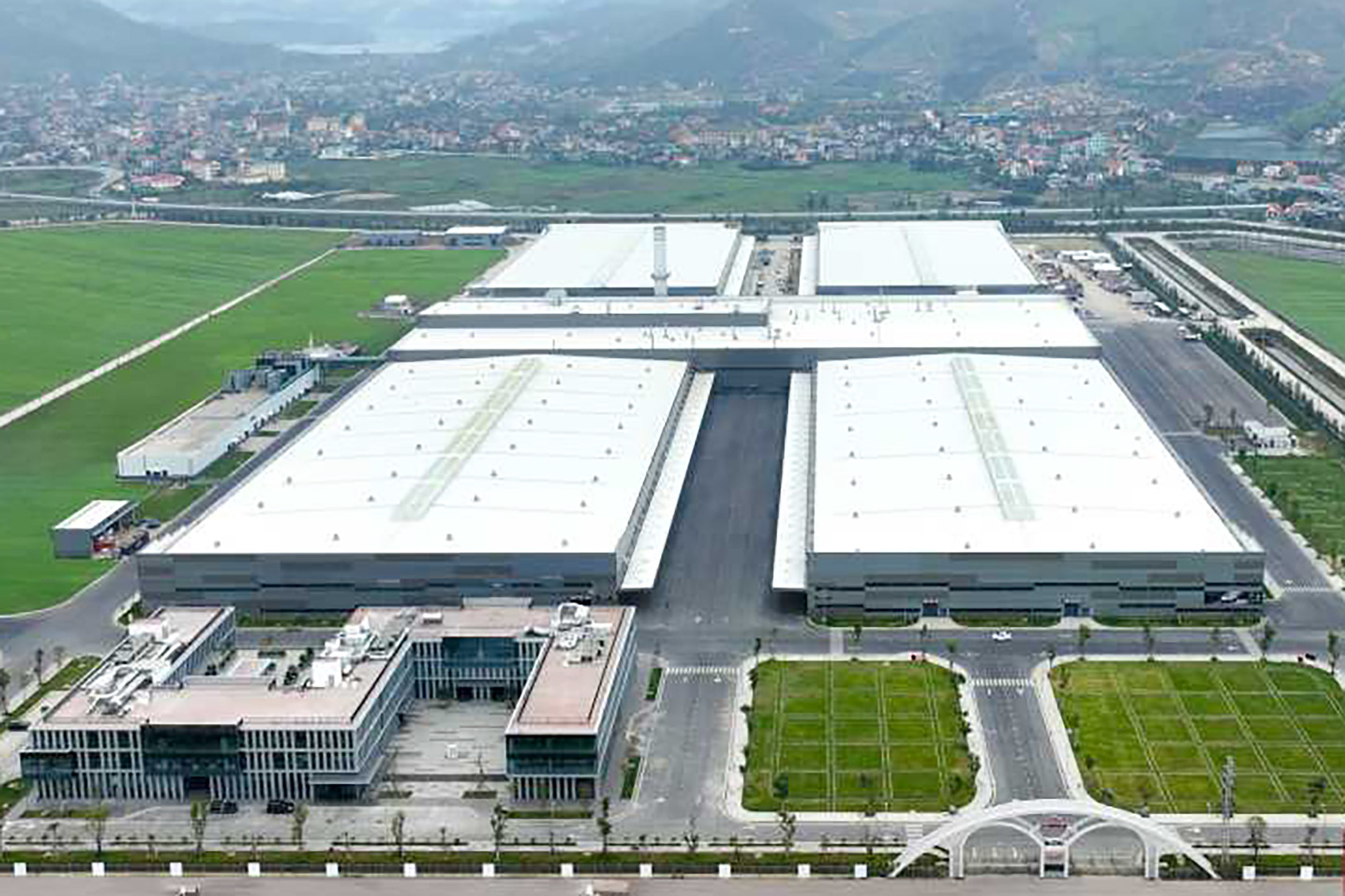 bat1525325Nhà máy ô tô đầu tiên ở Quảng Ninh Vận hành sản xuất ô tô thương hiệu Skoda1.jpg