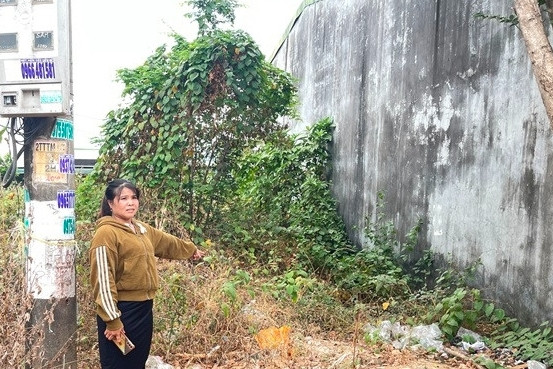 Dân trúng đất đấu giá 'dài cổ' chờ sổ đỏ, các ban ngành lý giải bất ngờ?