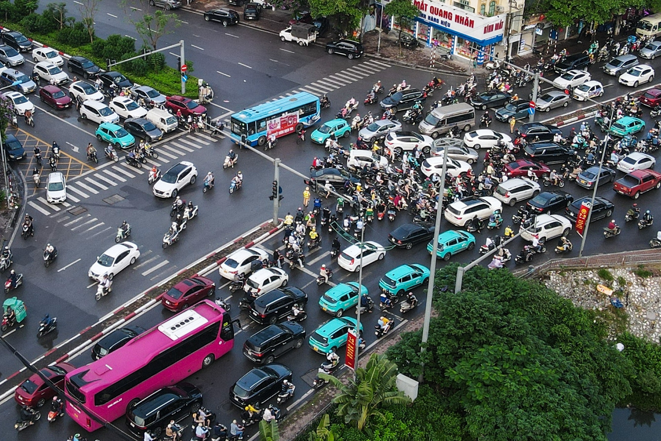 Hà Nội có thể báo cáo Trung ương việc hạn chế phương tiện cá nhân vào nội đô