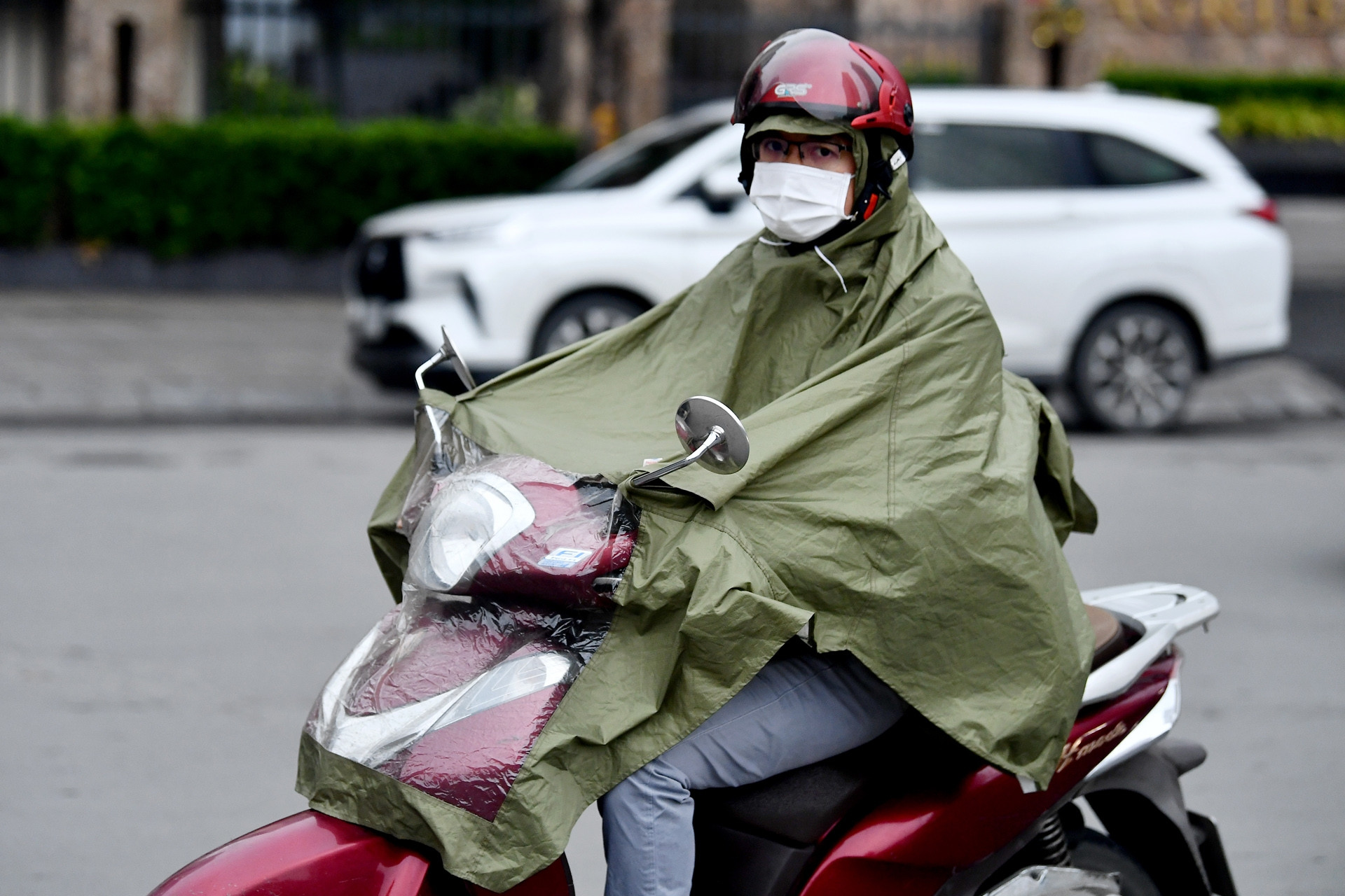 Thời tiết Hà Nội 3 ngày tới: Đón gió mùa đông bắc, nhiệt độ giảm 'sốc'