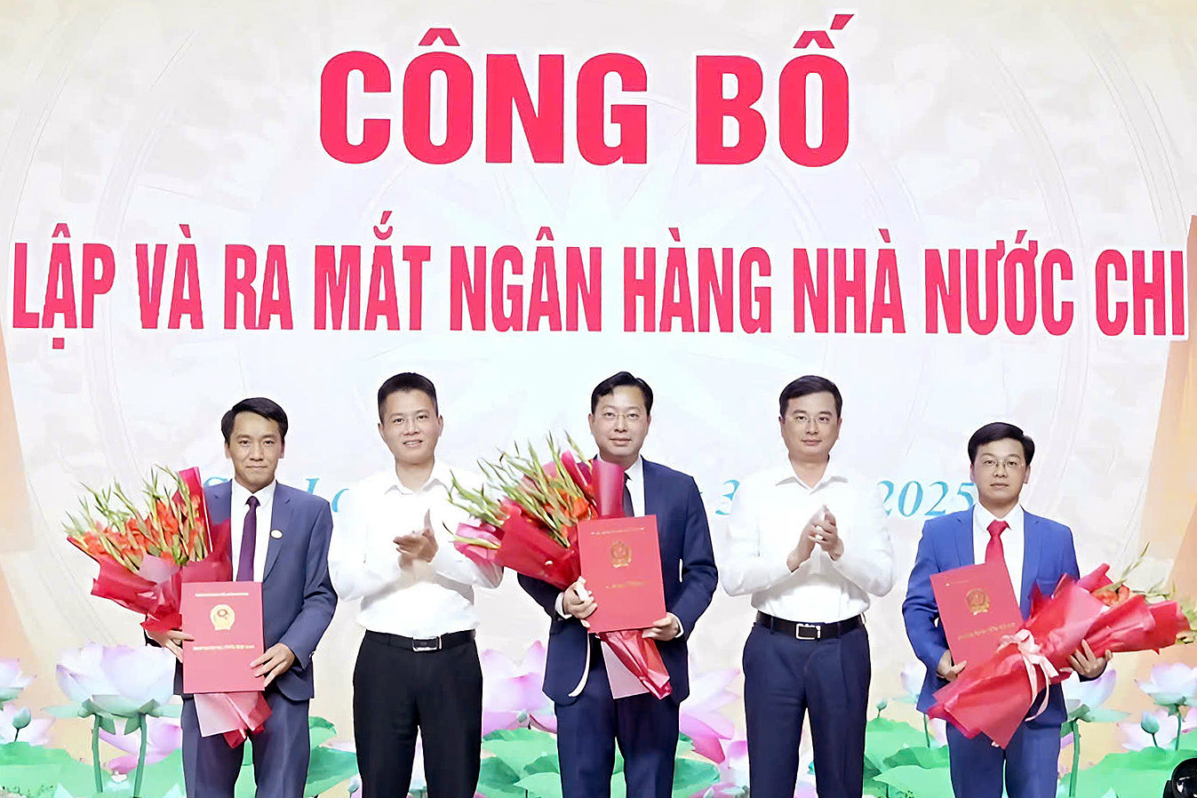 trao quyet dinh kv3 80053.jpg