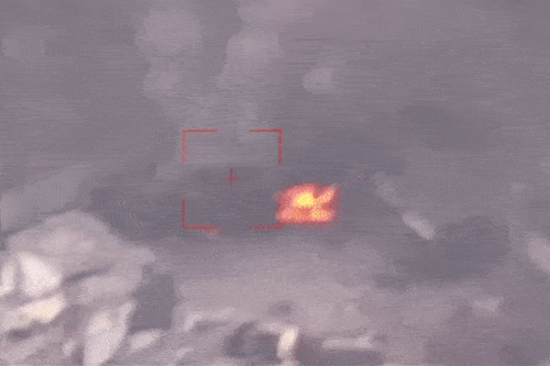 Video pháo binh Ukraine bắn nổ hệ thống tác chiến điện tử 10 triệu USD của Nga