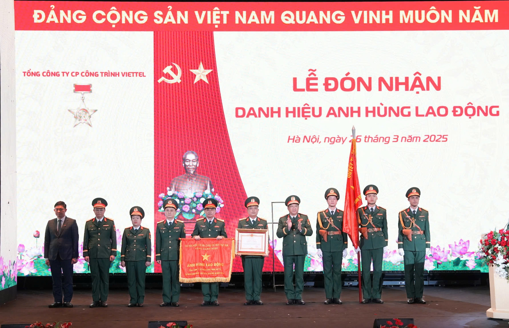 Viettel Construction đón nhận danh hiệu Anh hùng lao động