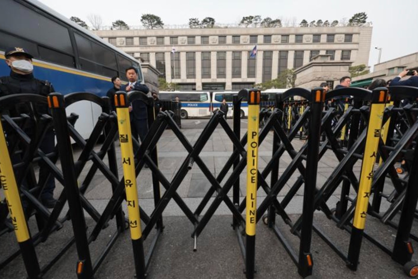 Tòa án Hiến pháp Hàn Quốc trì hoãn phán quyết luận tội Tổng thống Yoon