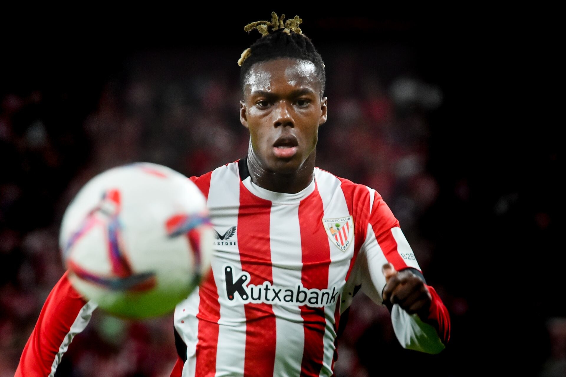 Tin tức về chuyển nhượng 27/3: MU ký Nico Williams, Liverpool lấy Frimpong