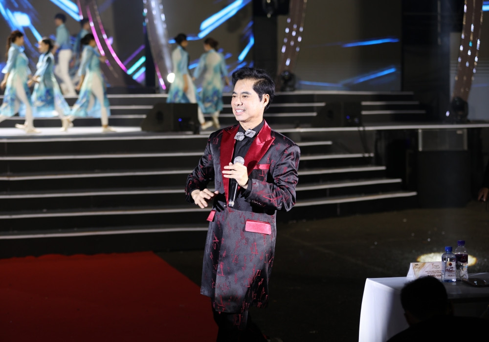 batch_DUY_0562.jpg