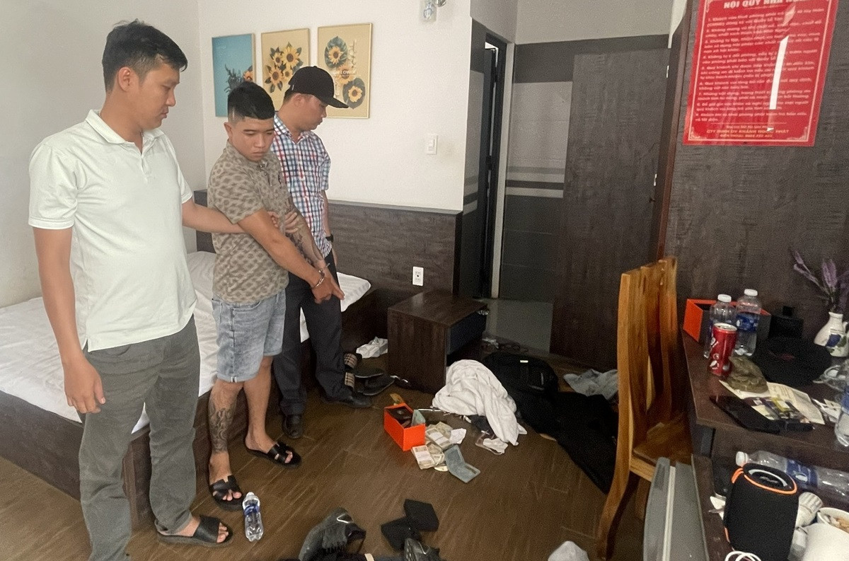 Đột nhập nhà dân, phá két sắt trộm 2,5 cây vàng cùng 110 triệu đồng tiền mặt.jpg