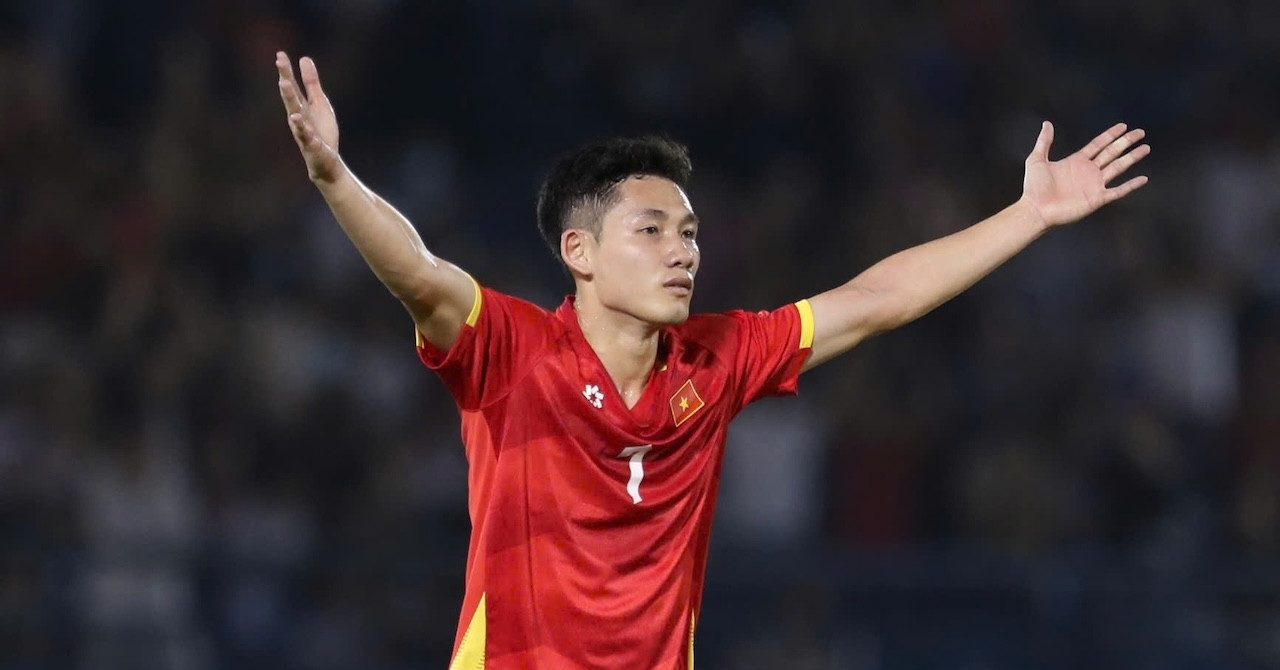HLV Phan Thanh Hùng: Hai Long sẽ còn tiến rất xa