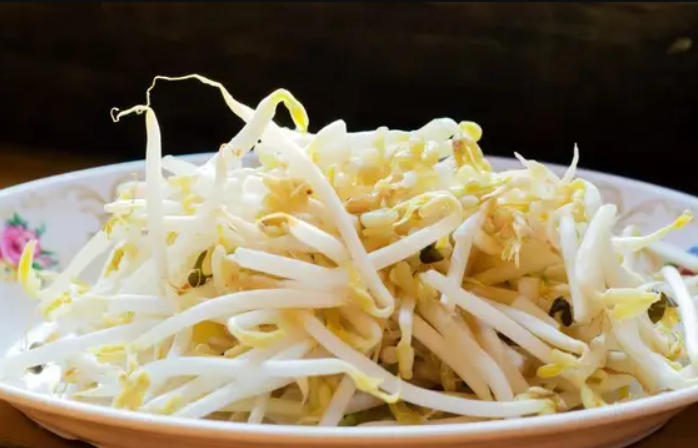 Một số loại rau cần chần qua nước sôi để bảo vệ sức khỏe