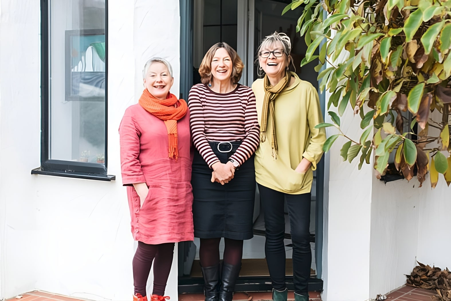 Về hưu, 3 bạn thân mua nhà sống chung, nhiều năm sau kết luận một điều