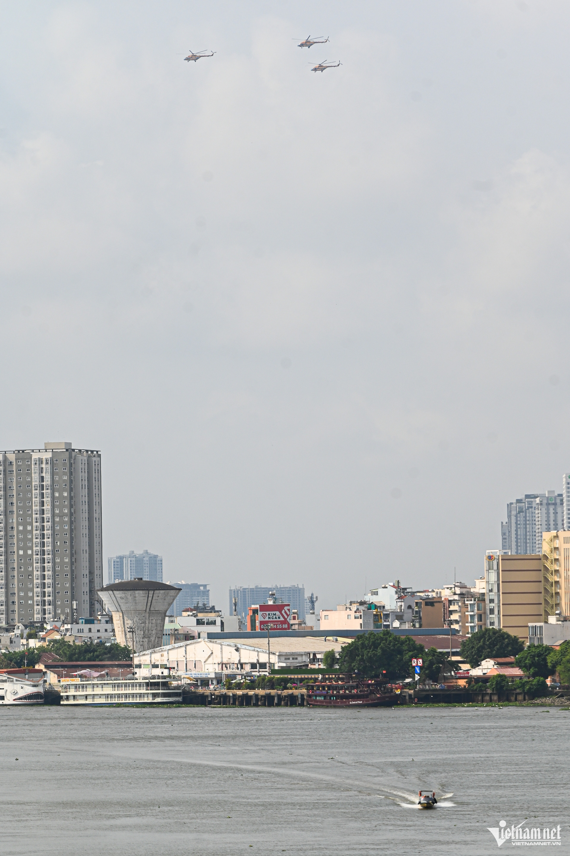 W-diễn tập A50 Nguyễn Huế 15.jpg