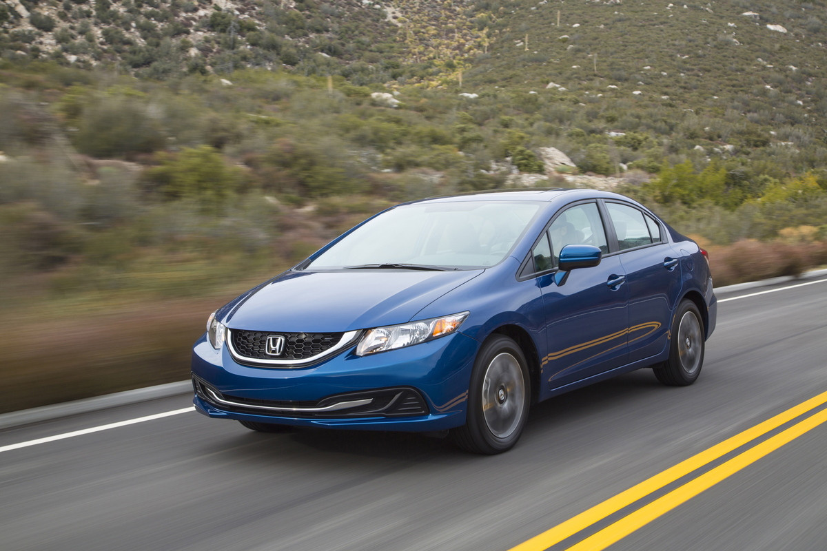 2014_Civic_Sedan_07 1200x800.jpg