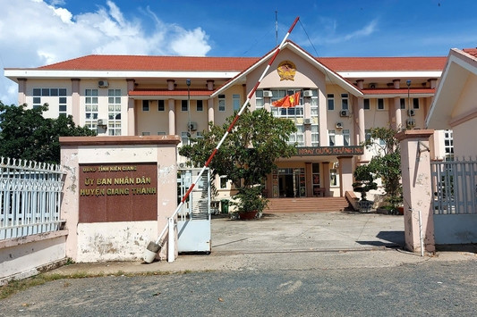 Bản tin chiều 28/3: Phó chủ tịch huyện 'cho con gái 600 công đất' bị kỷ luật